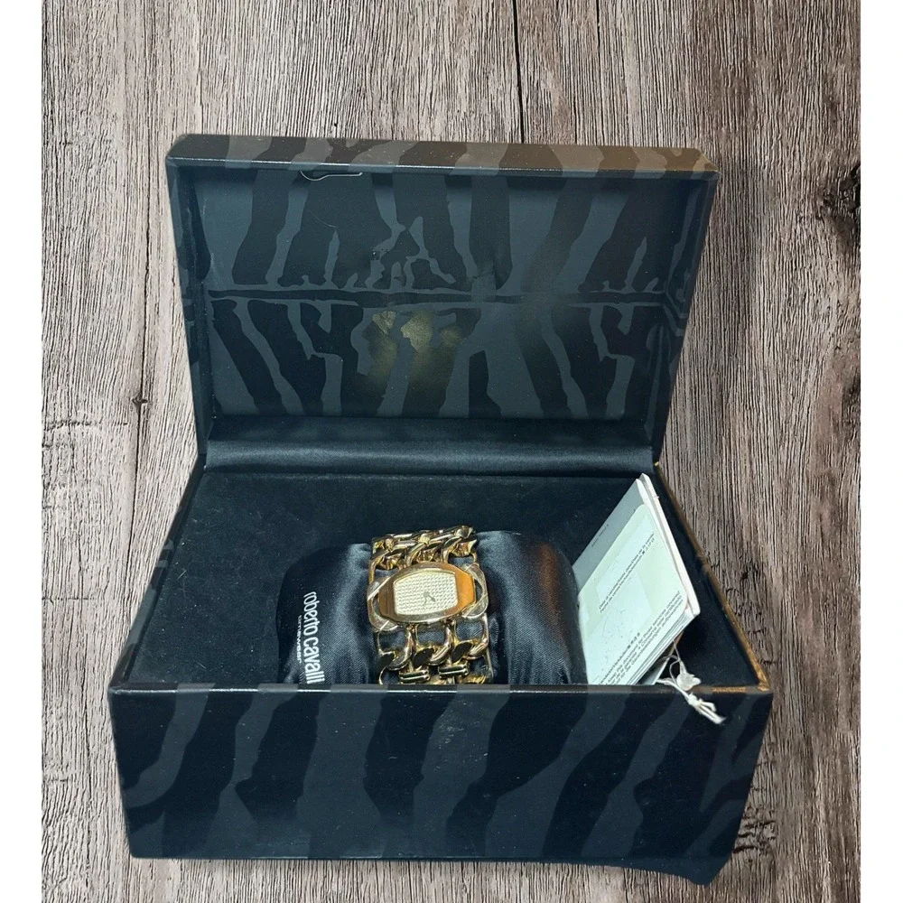 Roberto cavalli Watch With Distinctive Gold-plated Chain Link Bracelet W/box